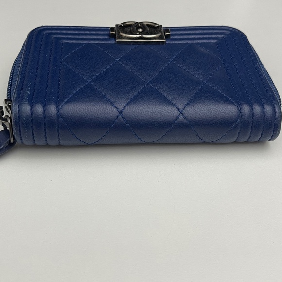 Chanel Lambskin leather Quilted Boy Zip Around Coin Purse Wallet Blue w/dust bag - Picture 9 of 16